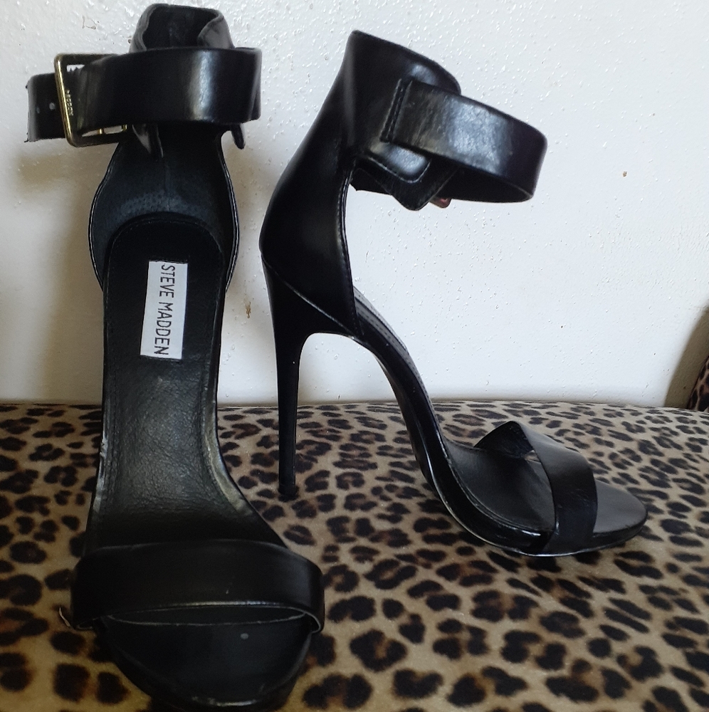 Steve Madden high heel sandal